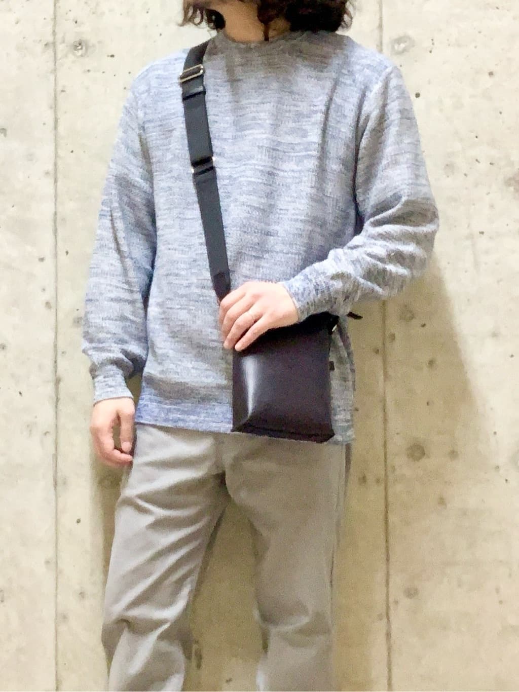 木村剛さんの「TAKEO KIKUCHI｜【Made in JAPAN】播州織 ストレッチ パンツ」を使ったコーディネート