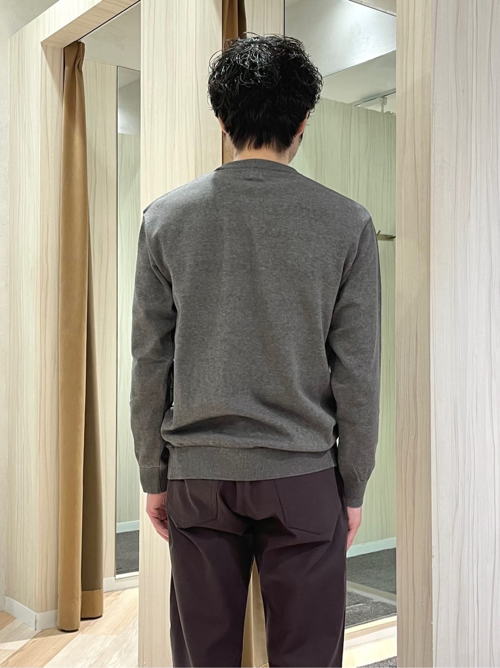 URAさんの「TAKEO KIKUCHI｜【Made in JAPAN】播州織 ストレッチ パンツ」を使ったコーディネート