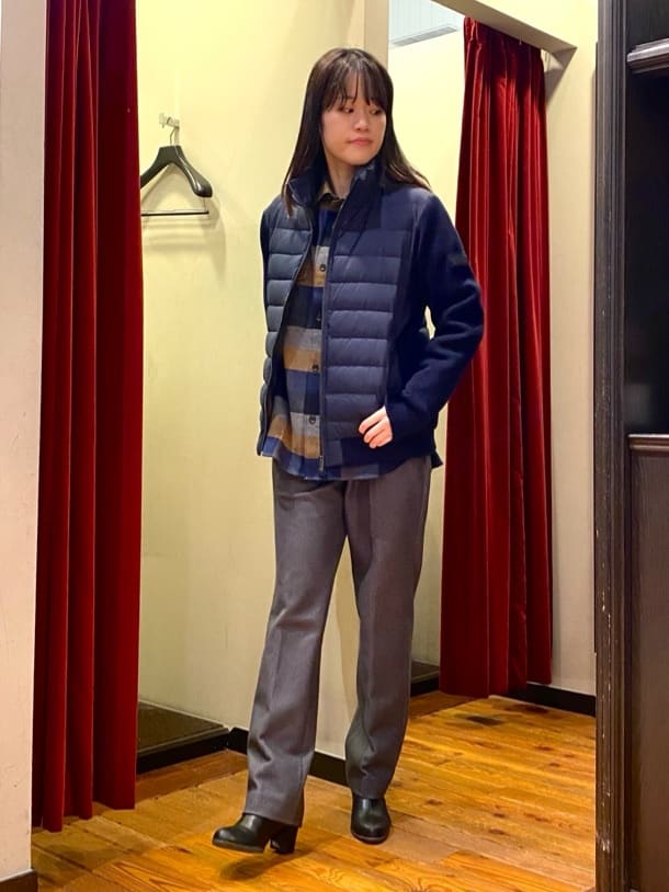 かわぴーさんの「TAKEO KIKUCHI｜【DOWN FABRIC】ダウンファブリック ドレスパンツ / セットアップ対応」を使ったコーディネート