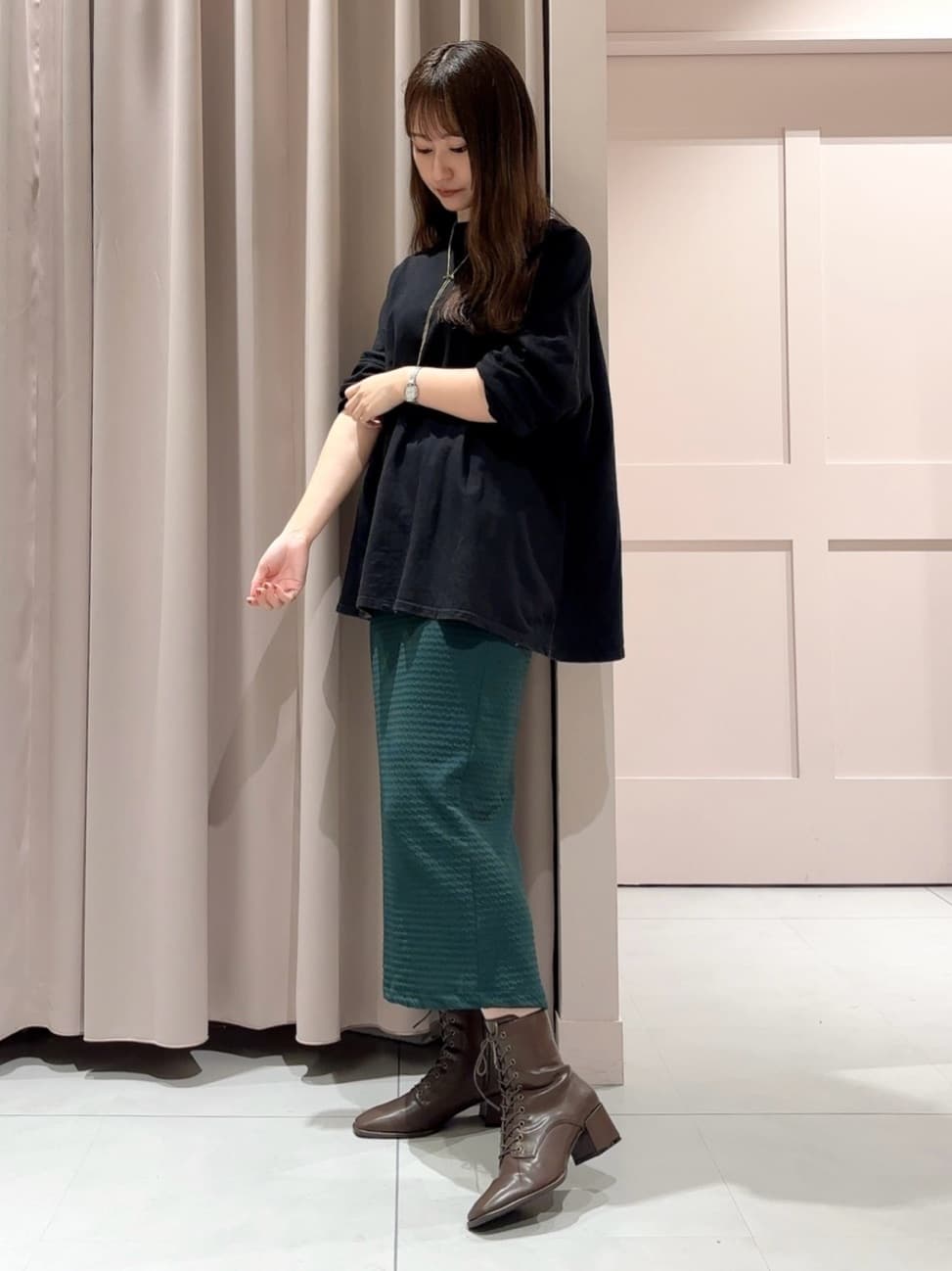 RINAさんの「ESPERANZA｜レースアップミドルヒールブーツ」を使ったコーディネート