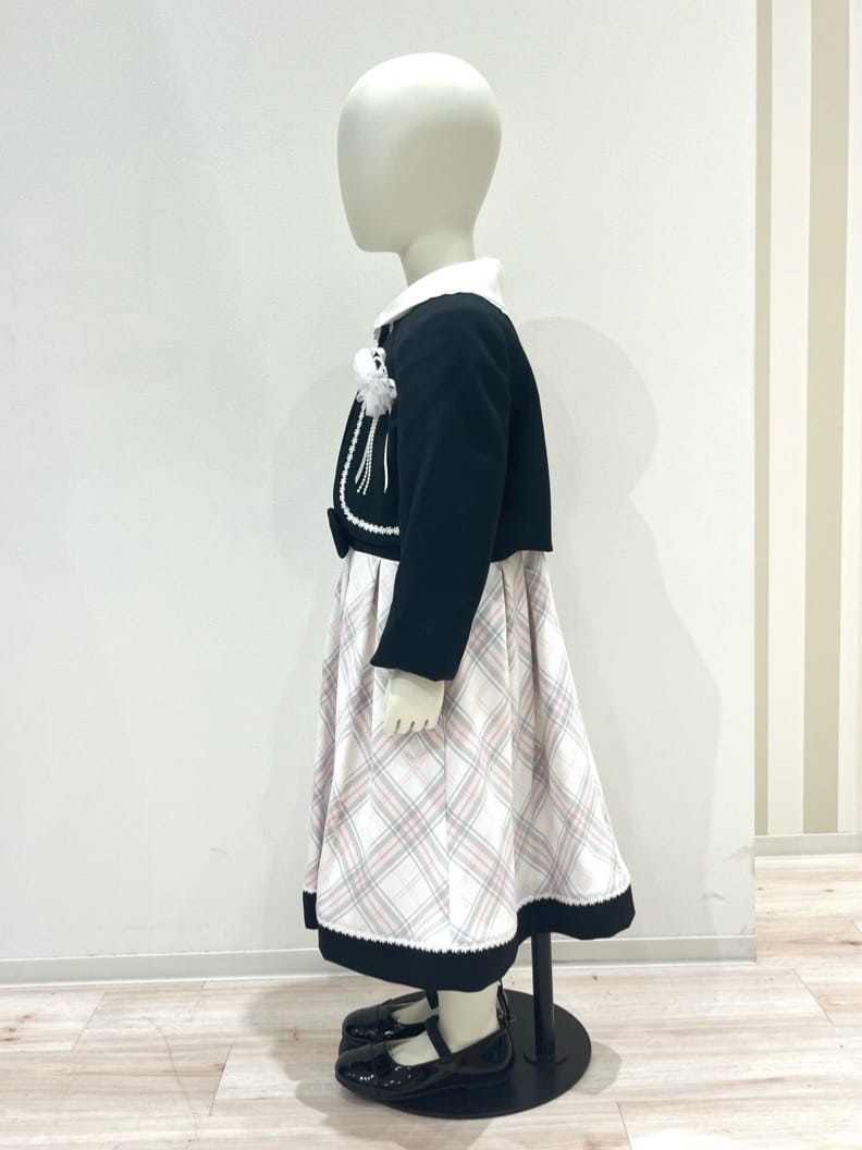 TUMU-TUMUさんの「SHOO･LA･RUE｜◆ねこバレエシューズ」を使ったコーディネート