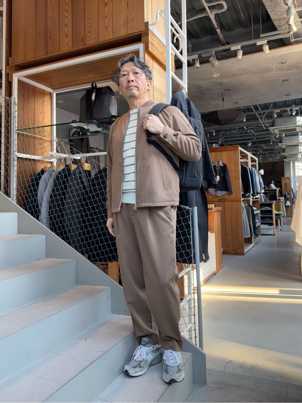 デザイナーTAKEman さんの「TAKEO KIKUCHI｜◆【体温フィットベルト搭載】ZeRoG(R)fit（ゼロジーフィット）バックパック」を使ったコーディネート