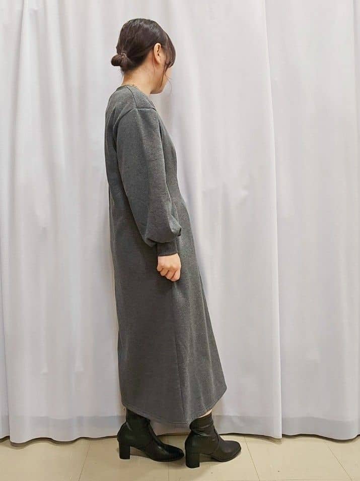かなさんの「SHOO･LA･RUE｜◆【ポーチ付き】使い勝手の良い Wフェイスショルダーバッグ」を使ったコーディネート