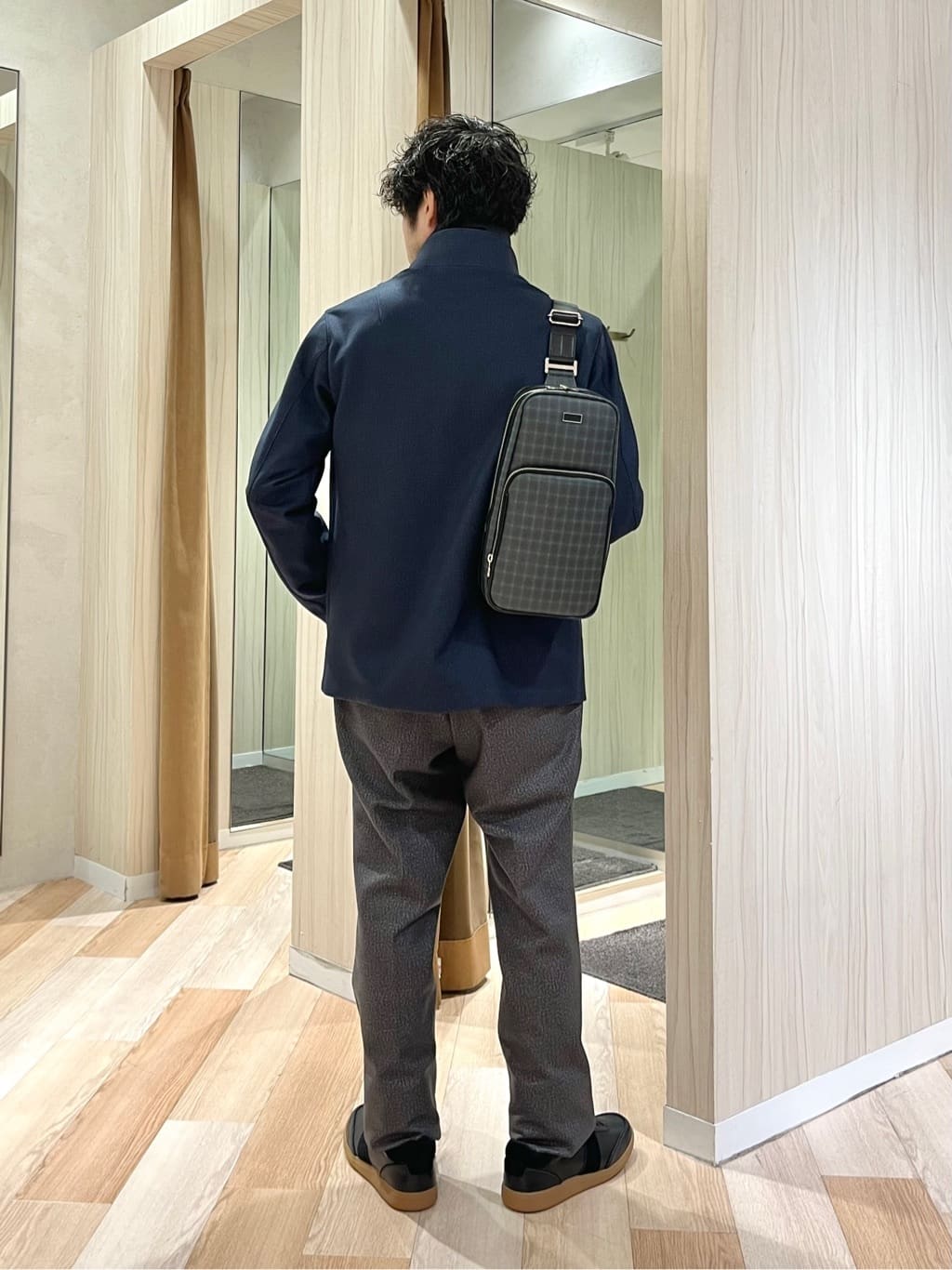 URAさんの「TAKEO KIKUCHI｜【DOWN FABRIC】ダウンファブリック スタンドカラーブルゾン」を使ったコーディネート