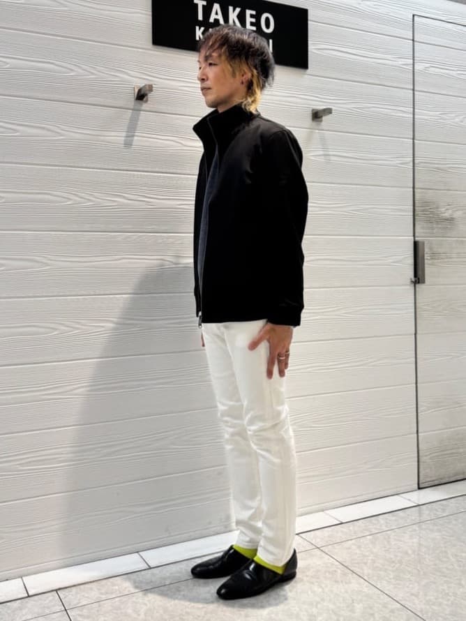 井出恭輔さんの「TAKEO KIKUCHI｜【Sサイズ～】ストレッチ デニム パンツ」を使ったコーディネート