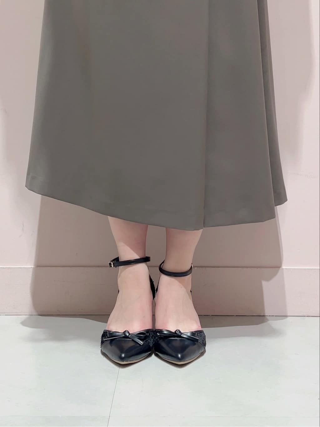 りえさんの「ESPERANZA｜スパンコールセパレートパンプス」を使ったコーディネート