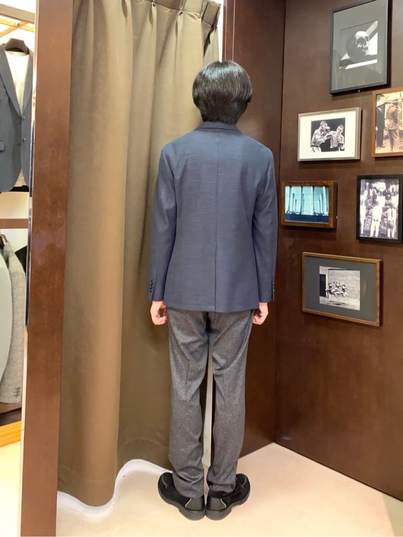 コバヤシさんの「TAKEO KIKUCHI｜【ONOFF対応】TRダブルニット ストレッチパンツ」を使ったコーディネート
