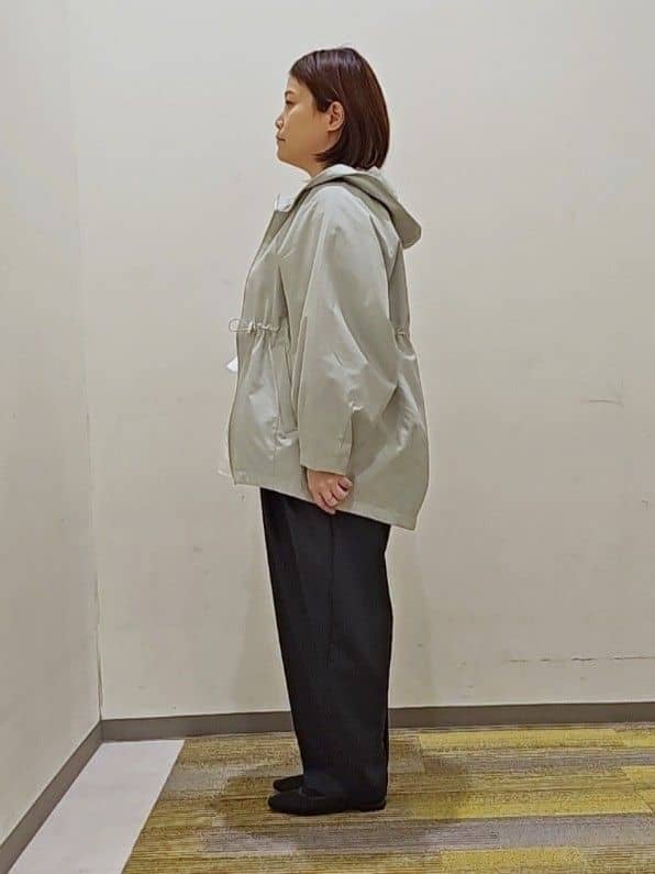 okayuさんの「THE SHOP TK｜◆【撥水】ウエストドロストマウンテンパーカ」を使ったコーディネート
