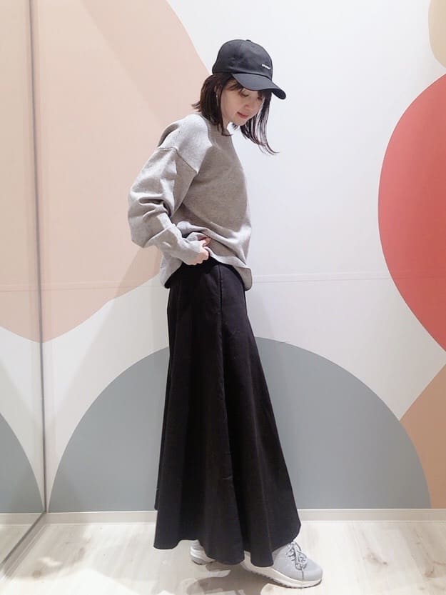長女さんの「SHOO･LA･RUE｜◆【S-LL/洗える】顔回りすっきりガーター編み切り替えニット」を使ったコーディネート