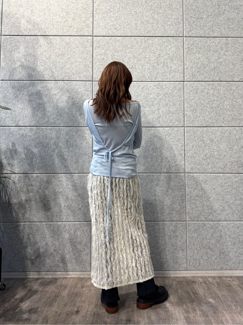 miyu maesakaさんの「CODE A｜frill lace easy skirt」を使ったコーディネート