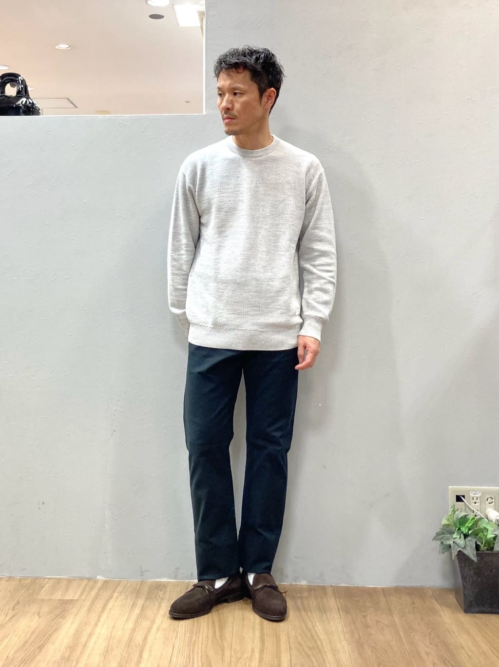 シュンさんの「TAKEO KIKUCHI｜【Made in JAPAN】播州織 ストレッチ パンツ」を使ったコーディネート