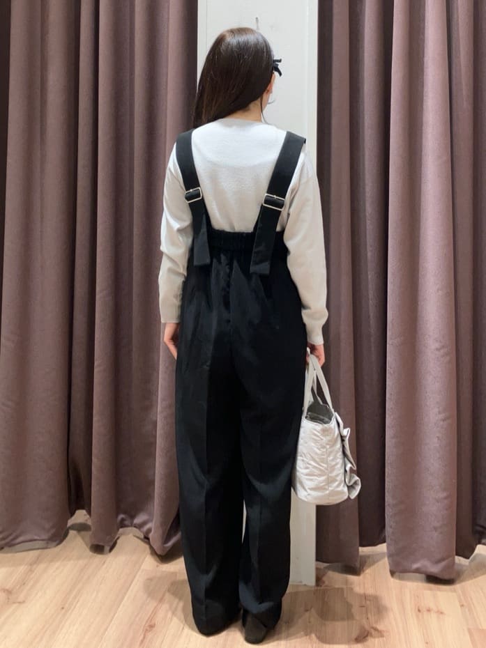 みちゃさんの「grove｜◆ハイウエストサロペット」を使ったコーディネート