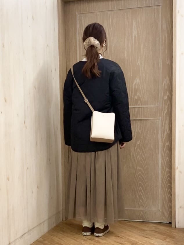 makuchanさんの「SHOO･LA･RUE｜◆【セレモニーからデイリーまで】女性らしさあふれる チュールスカート」を使ったコーディネート