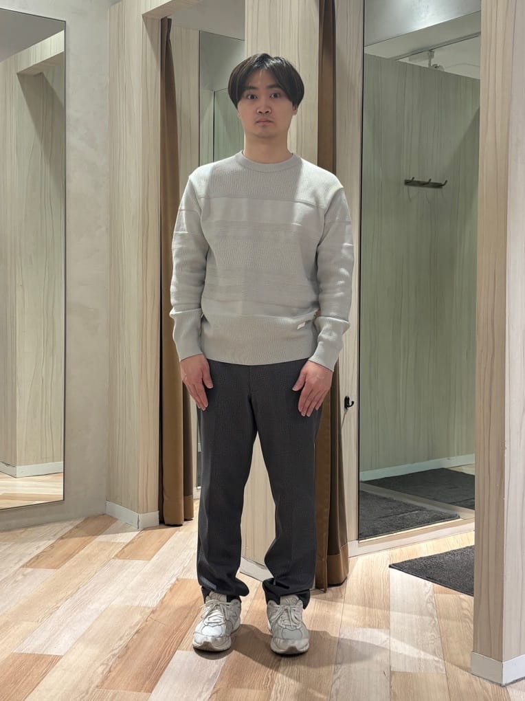 圭哉さんの「TAKEO KIKUCHI｜【DOWN FABRIC】ダウンファブリック ドレスパンツ / セットアップ対応」を使ったコーディネート