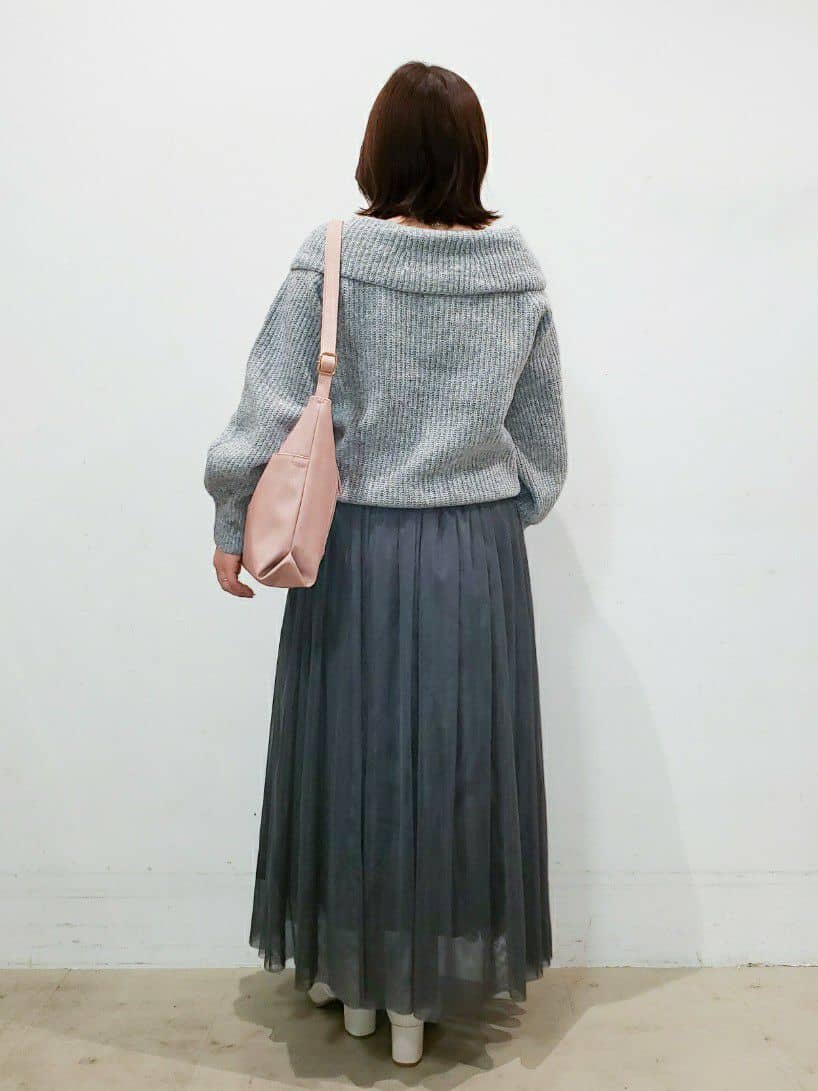 TSUCHIYAさんの「SHOO･LA･RUE｜◆【S-LL】首元すっきり オフショル ミックスヤーンニット」を使ったコーディネート