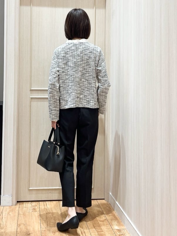 kuraさんの「SHOO･LA･RUE｜◆【S-3L/洗える/セレモニー】さらり軽やか フリルスタンドカラーブラウス」を使ったコーディネート
