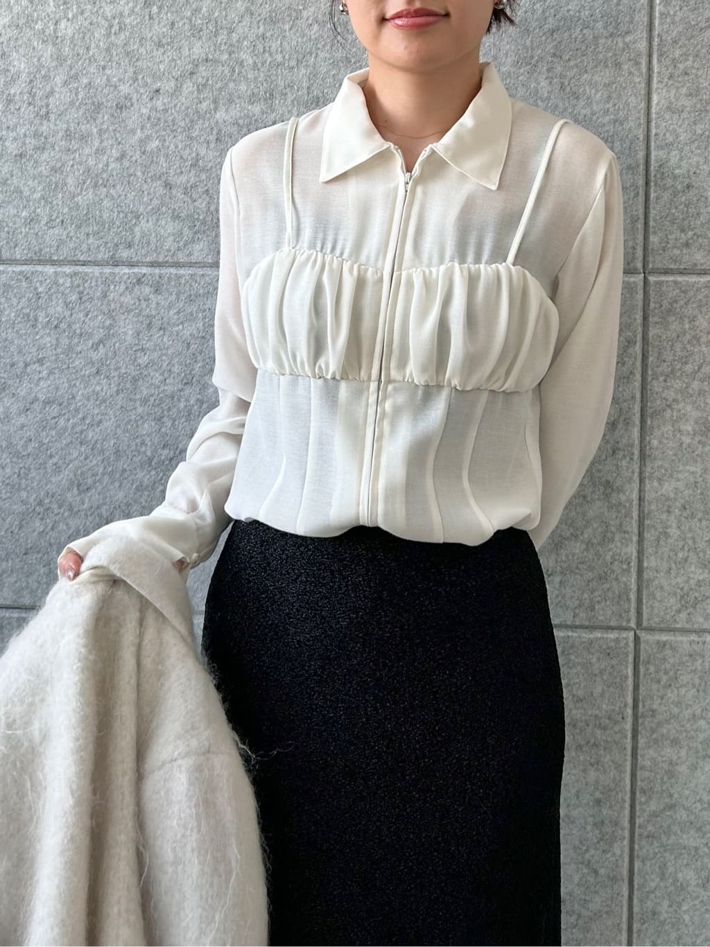 harunaさんの「CODE A｜lame skirt」を使ったコーディネート