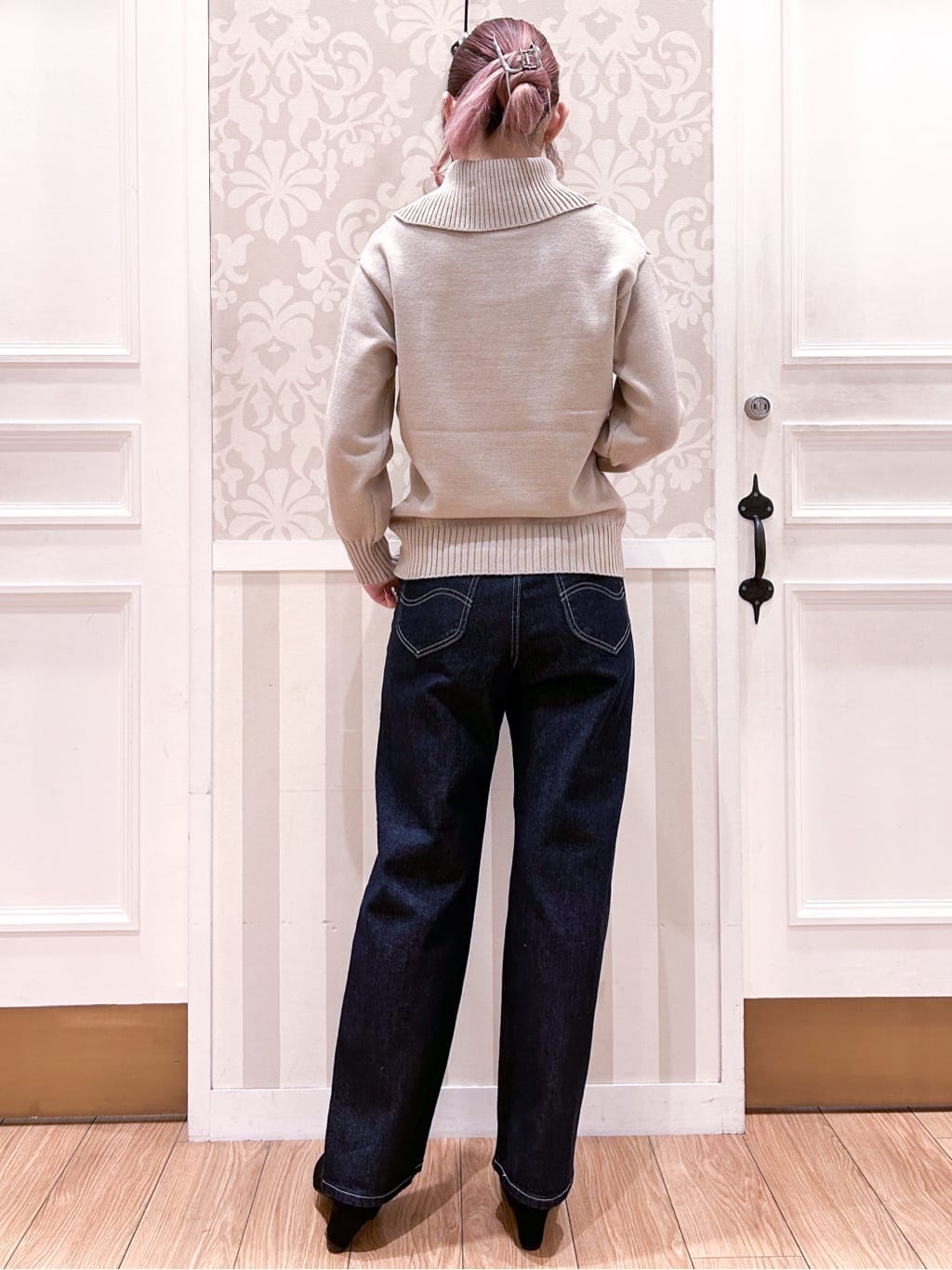 望 愛さんの「grove｜【Lee&times;grove別注】STRAIGHT DENIM PANTS」を使ったコーディネート