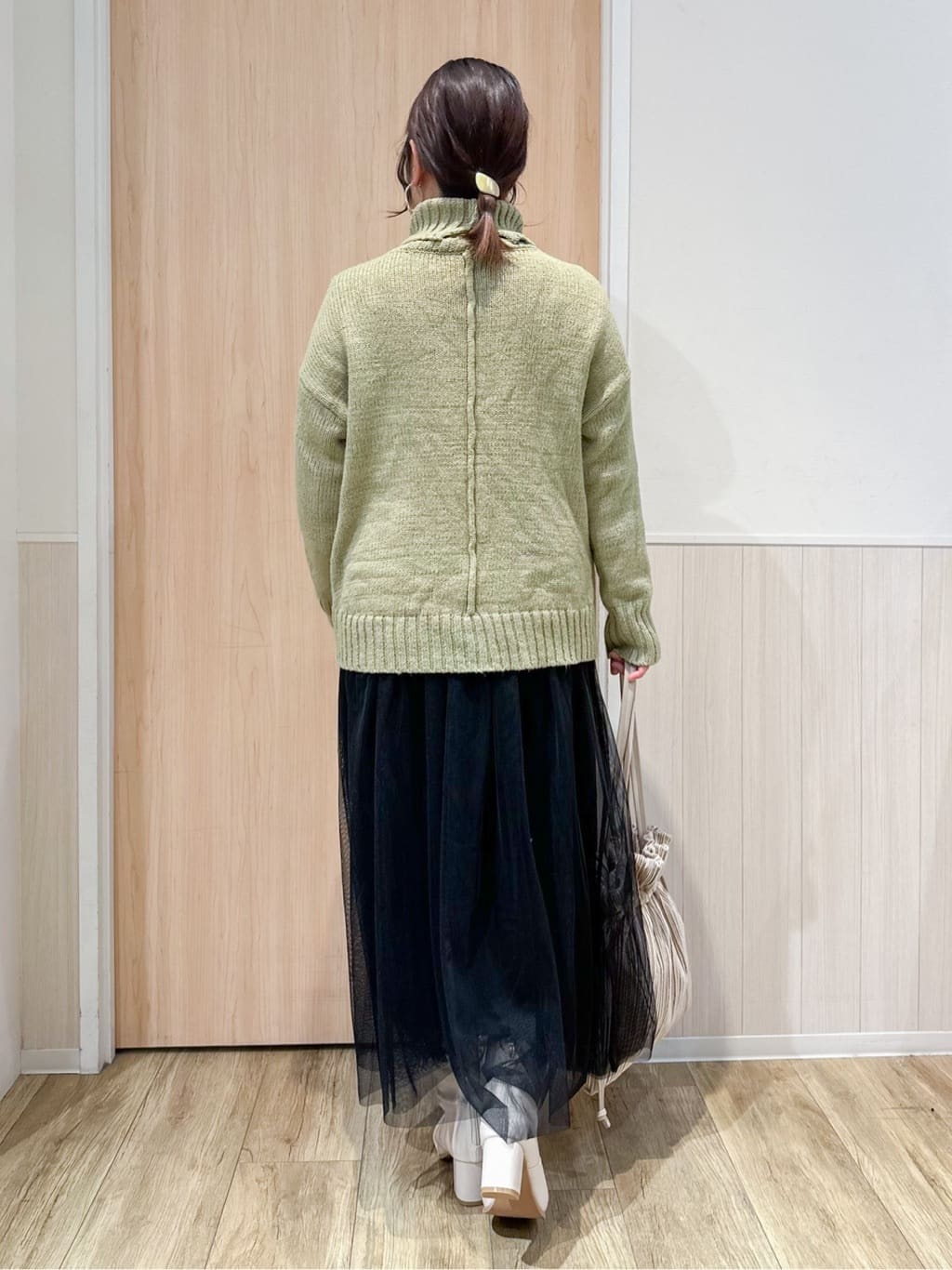 mimoさんの「SHOO･LA･RUE｜◆【セレモニーからデイリーまで】女性らしさあふれる チュールスカート」を使ったコーディネート