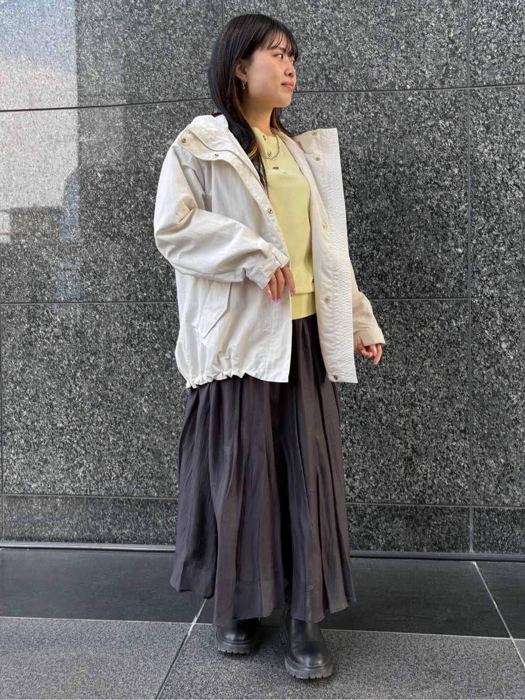 rinさんの「UNTITLED｜◆【後ろウエストゴム/洗える】シアーローンロングスカート」を使ったコーディネート