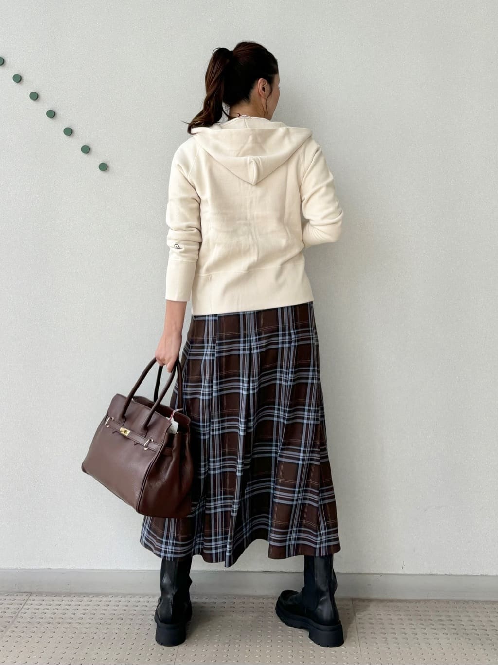 yoshikadoさんの「DRESSTERIOR｜デキシー吊裏毛ジップアップパーカ」を使ったコーディネート