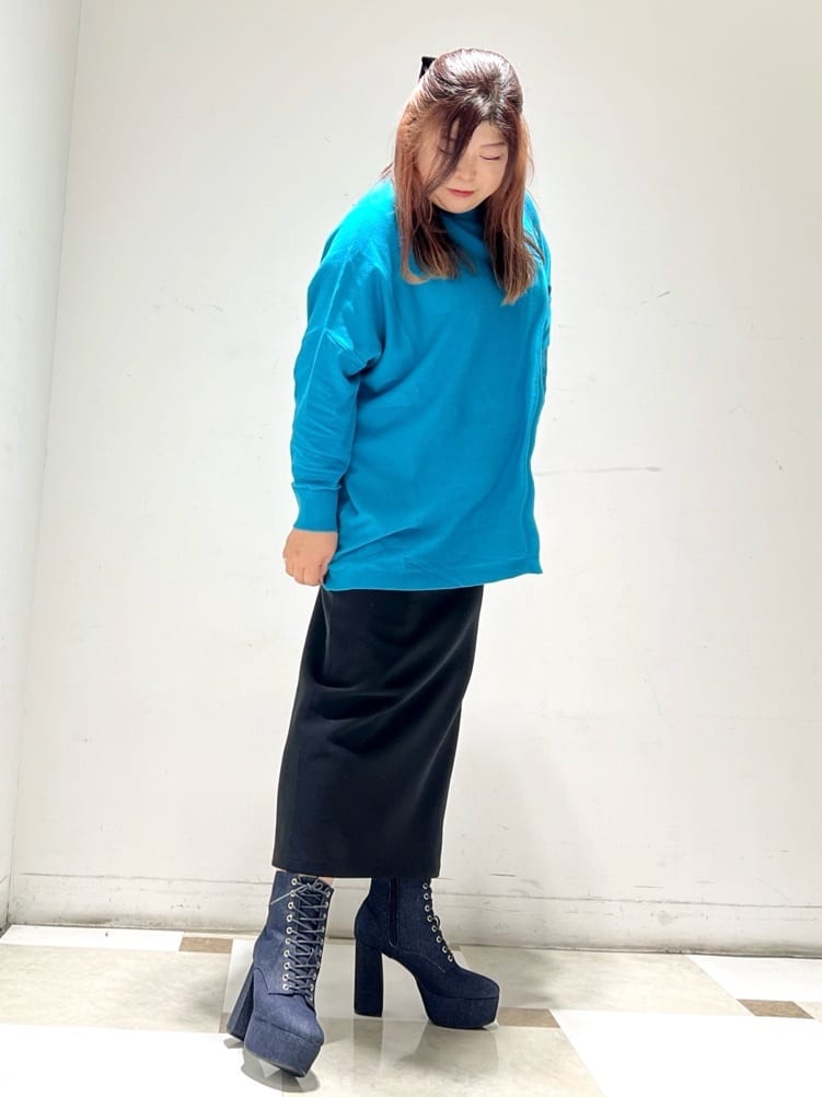 yumiさんの「ESPERANZA｜【ラク盛り／ショートブーツ】リピーター続出／脚長美脚　厚底レースアップブーツ」を使ったコーディネート