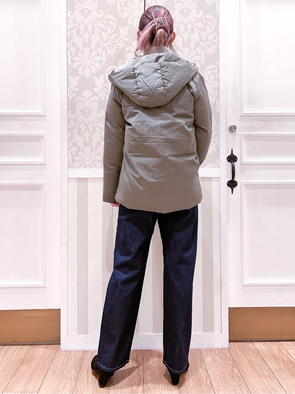望 愛さんの「grove｜【Lee&times;grove別注】STRAIGHT DENIM PANTS」を使ったコーディネート