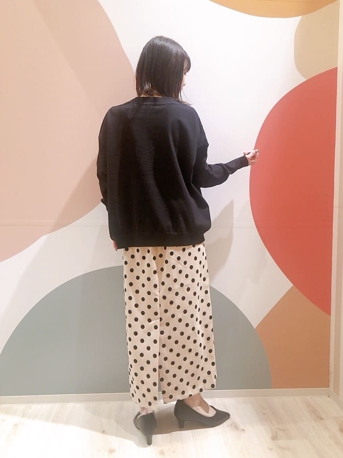 長女さんの「SHOO･LA･RUE｜◆【洗える/S-LL】インせず着られる もちもちタッチ ボートネックニット」を使ったコーディネート