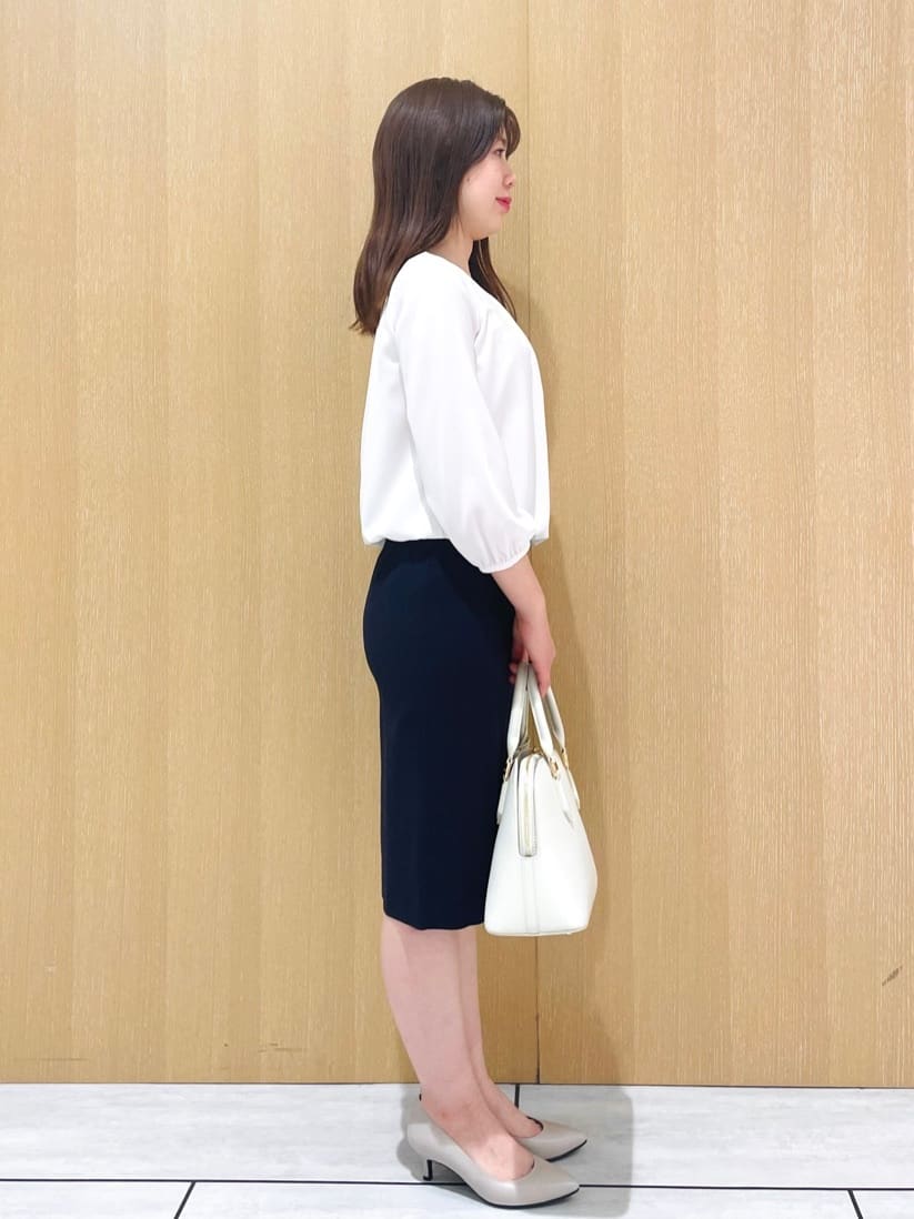 CHISATOさんの「UNTITLED｜◆【通勤スーツ】タイトスカート」を使ったコーディネート