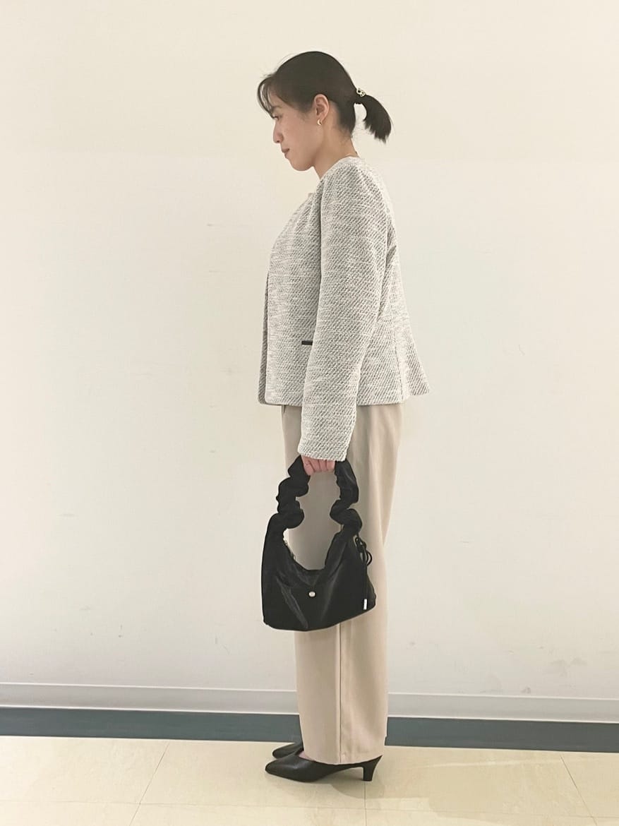 あんづさんの「SHOO･LA･RUE｜◆【S-3L】セレモニーからデイリーにも 軽くて柔らかくて着心地の良い カットツイードジャケット」を使ったコーディネート