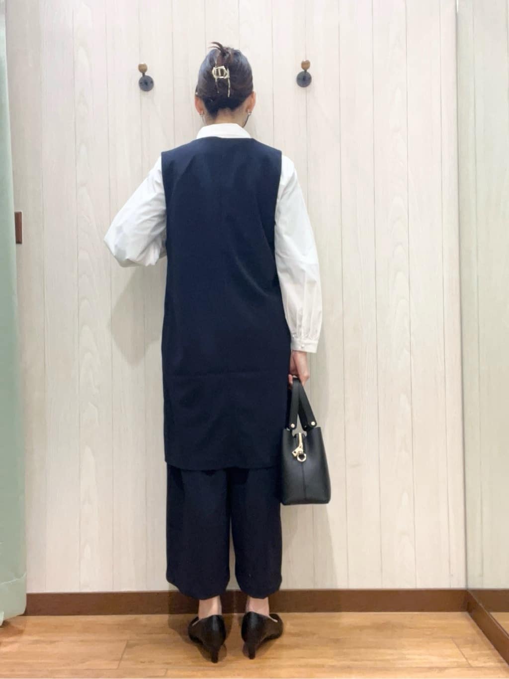 カンチャンさんの「SHOO･LA･RUE｜◆【洗える/S-3L/セットアップ可】セレモニーや通勤にも カットジョーゼット ジレ」を使ったコーディネート