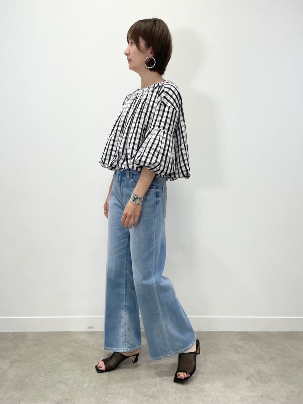 KAYOさんの「UNTITLED｜◆【MARILYN MOON】前後2way クレープチェックバルーンスリーブブラウス」を使ったコーディネート