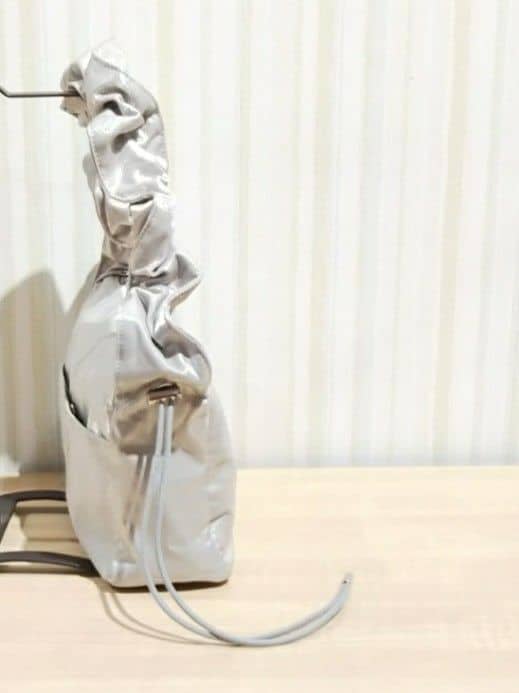 shimaさんの「SHOO･LA･RUE｜◆ミニドロストシャイニーショルダーバッグ」を使ったコーディネート