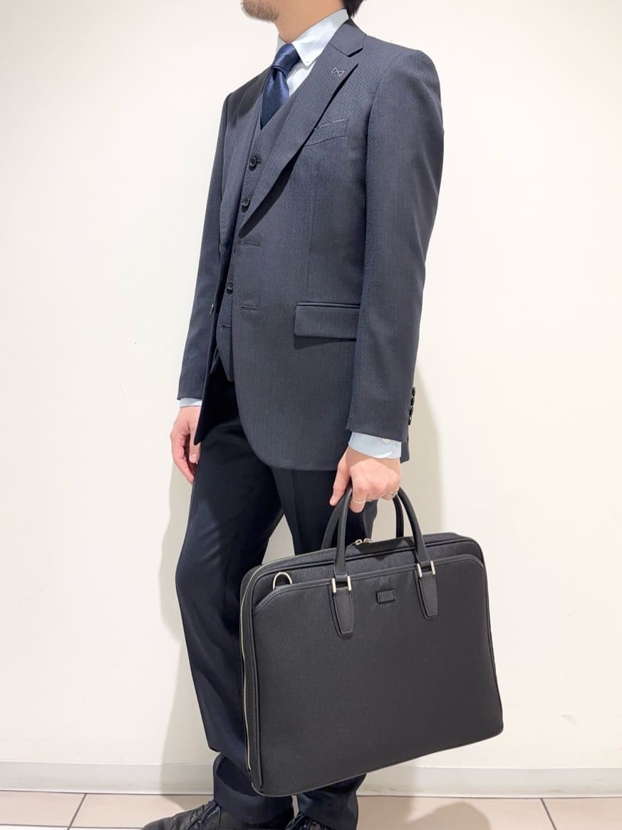 及川さんの「TAKEO KIKUCHI｜【Made in JAPAN】矢絣（やがすり）スーツ／スリーピース対応」を使ったコーディネート