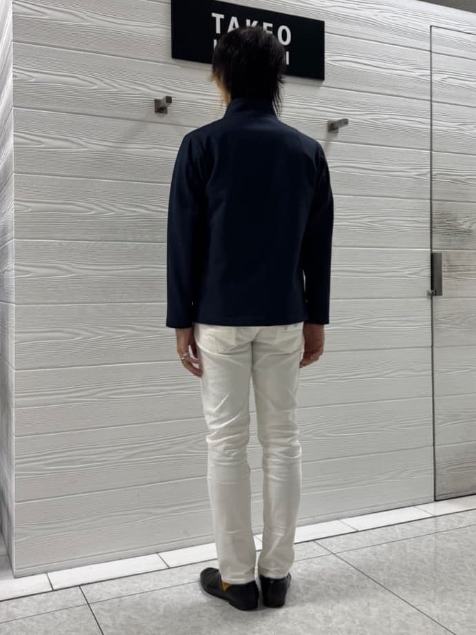 井出恭輔さんの「TAKEO KIKUCHI｜【DOWN FABRIC】ダウンファブリック スタンドカラーブルゾン」を使ったコーディネート