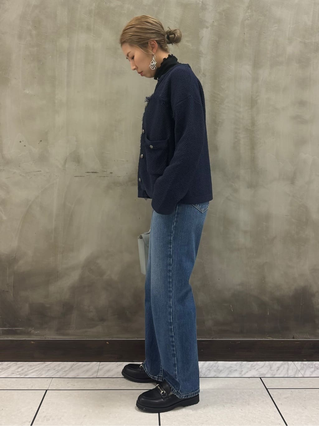 minaさんの「grove｜【Lee&times;grove別注】STRAIGHT DENIM PANTS」を使ったコーディネート