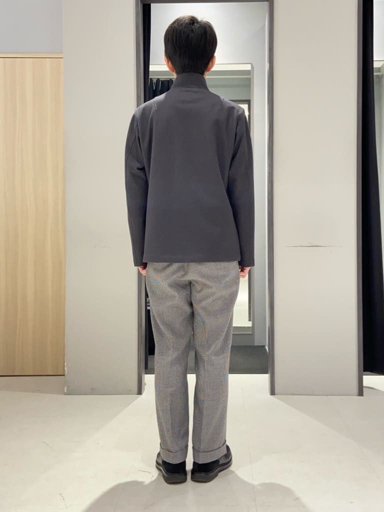 わいずみさんの「TAKEO KIKUCHI｜【DOWN FABRIC】ダウンファブリック スタンドカラーブルゾン」を使ったコーディネート