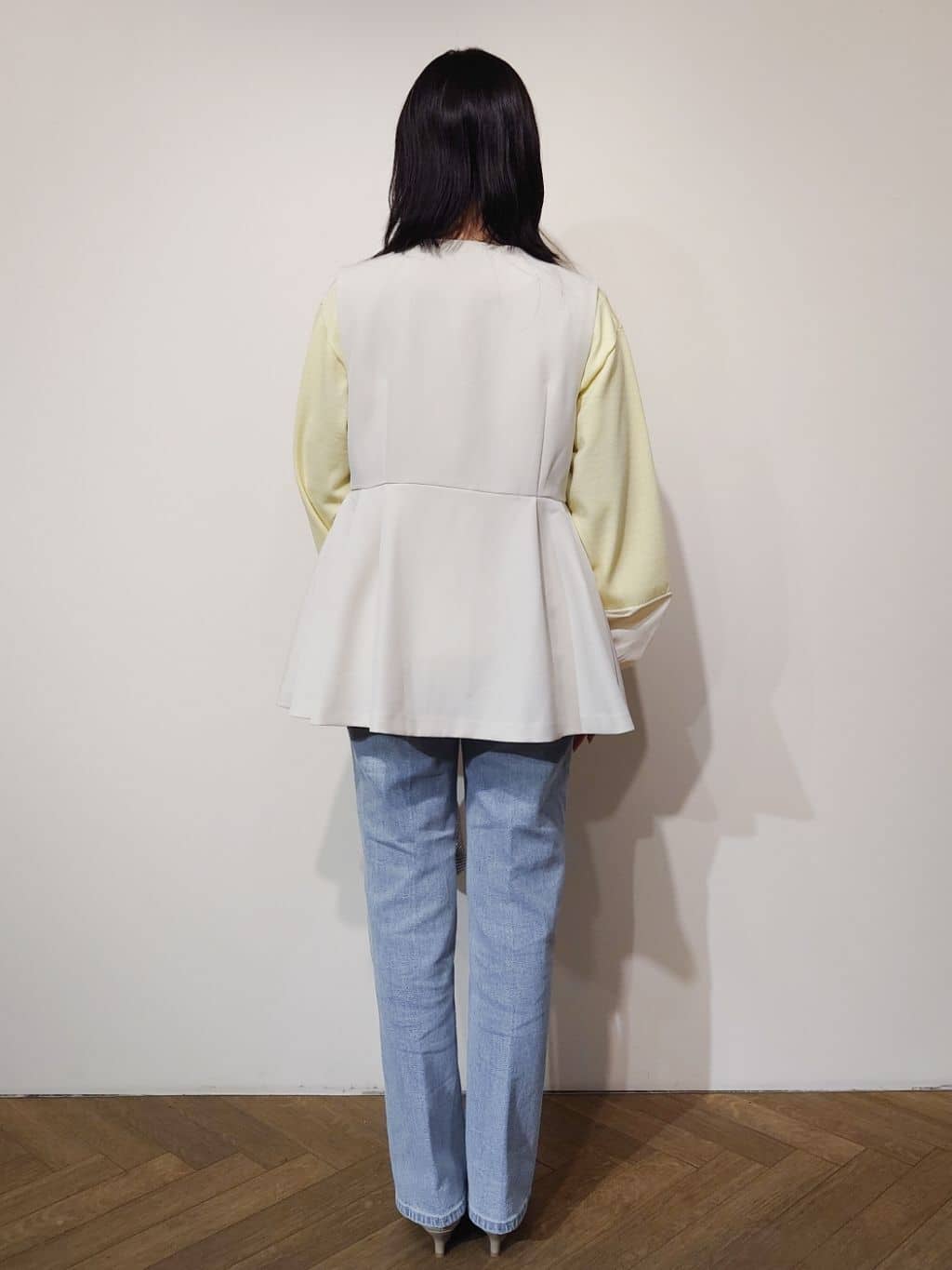 Uさんの「OPAQUE.CLIP｜◆《通勤対応／セットアップ対応》ペプラムジレ【洗濯機洗い可】」を使ったコーディネート