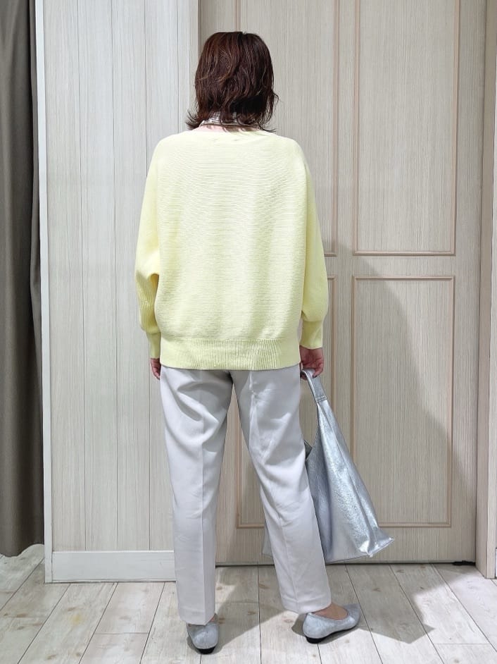 kaneさんの「SHOO･LA･RUE｜◆【洗える】大人の上品コーデに お袖ビジュー釦付きリブドルマンニット」を使ったコーディネート