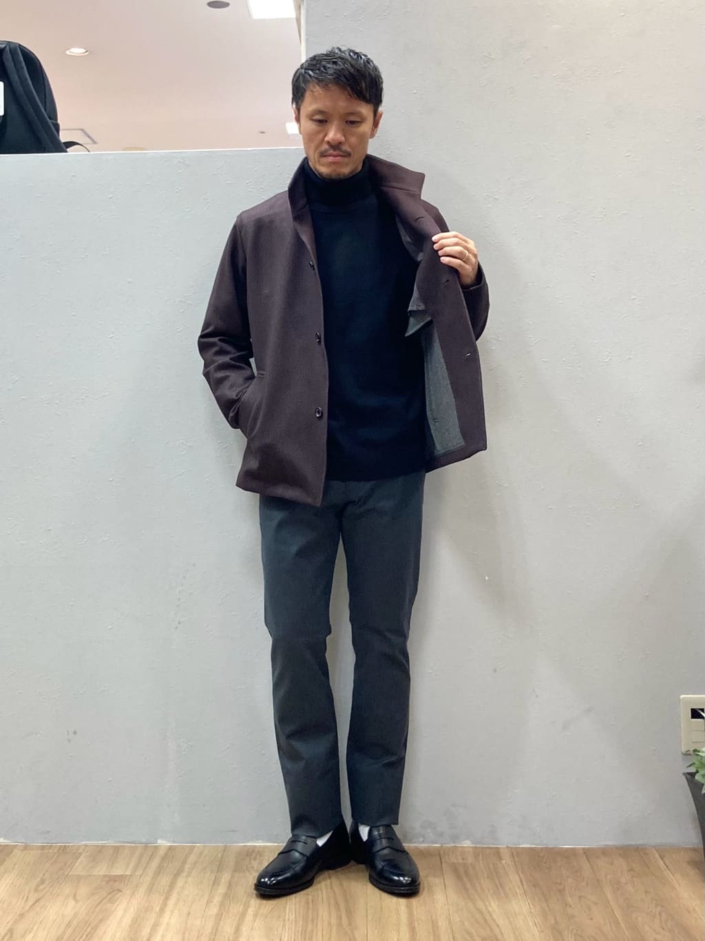 シュンさんの「TAKEO KIKUCHI｜【DOWN FABRIC】ダウンファブリック スタンドカラーブルゾン」を使ったコーディネート