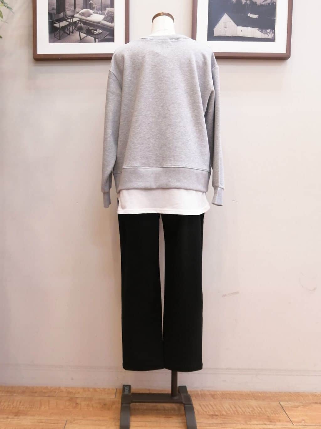 maiさんの「SHOO･LA･RUE｜◆【洗える/S-LL】着るだけ簡単こなれ感 裏起毛レイヤード風スウェット【SHOO WARM】」を使ったコーディネート