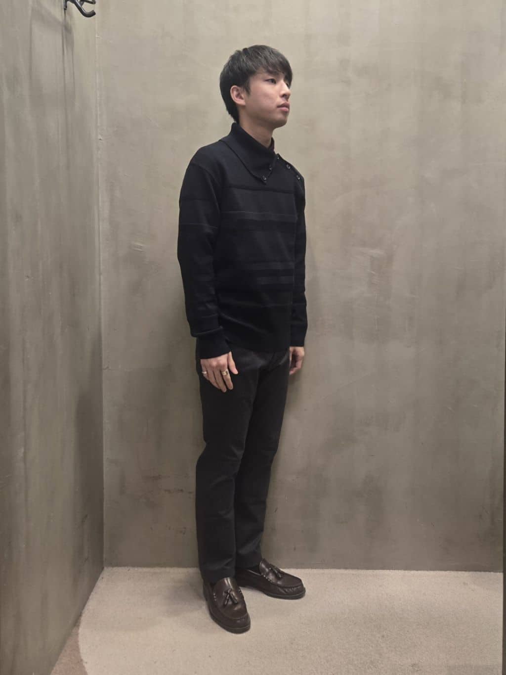 白木駆さんの「TAKEO KIKUCHI｜【Made in JAPAN】播州織 ヘリンボン ストレート パンツ」を使ったコーディネート