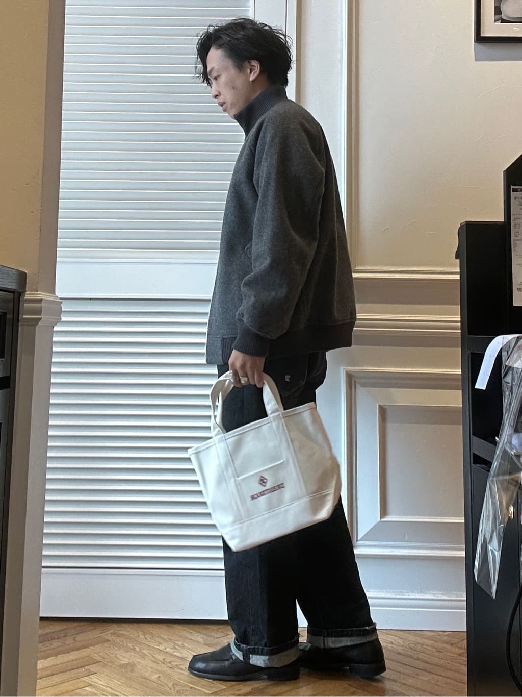 須田　慎二郎さんの「DRESSTERIOR｜【撥水加工/Safari5月号掲載】ローファー」を使ったコーディネート