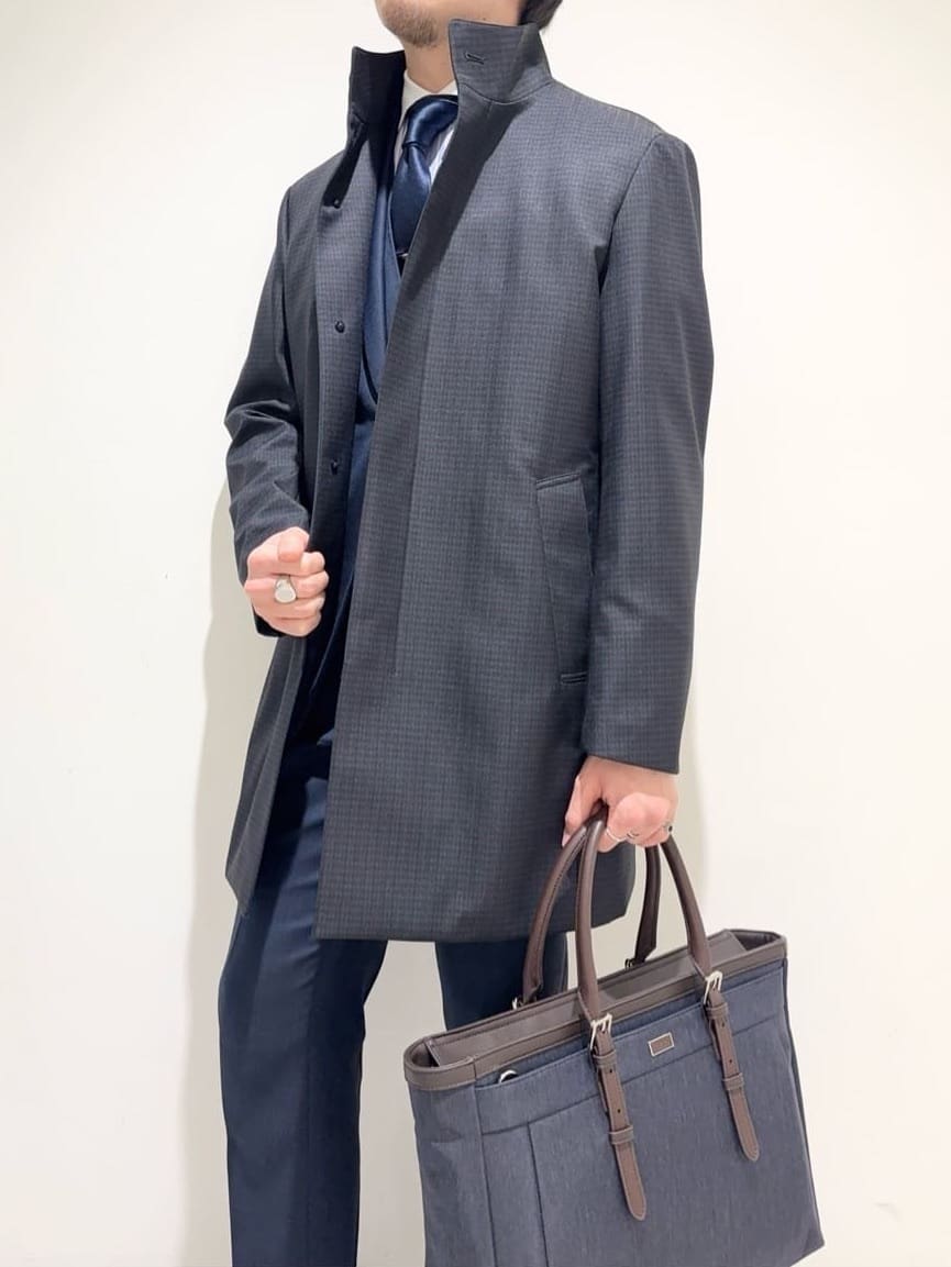 及川さんの「TAKEO KIKUCHI｜【Three by Three】シャイニーシャークピンヘッド スーツ/3ピース対応可」を使ったコーディネート