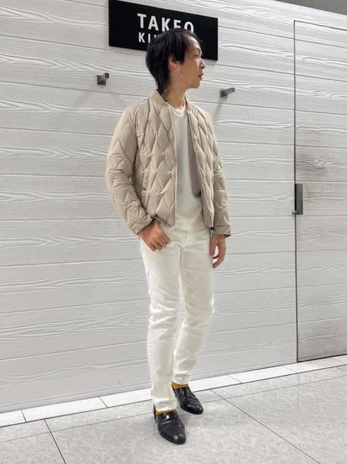 井出恭輔さんの「TAKEO KIKUCHI｜【Sサイズ～】ストレッチ デニム パンツ」を使ったコーディネート