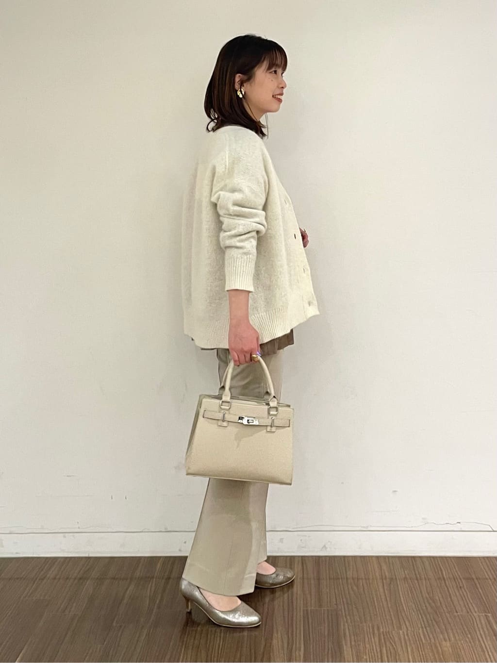 ねねさんの「INDIVI｜【マルチWAY】3点セットパール調ネックレス」を使ったコーディネート