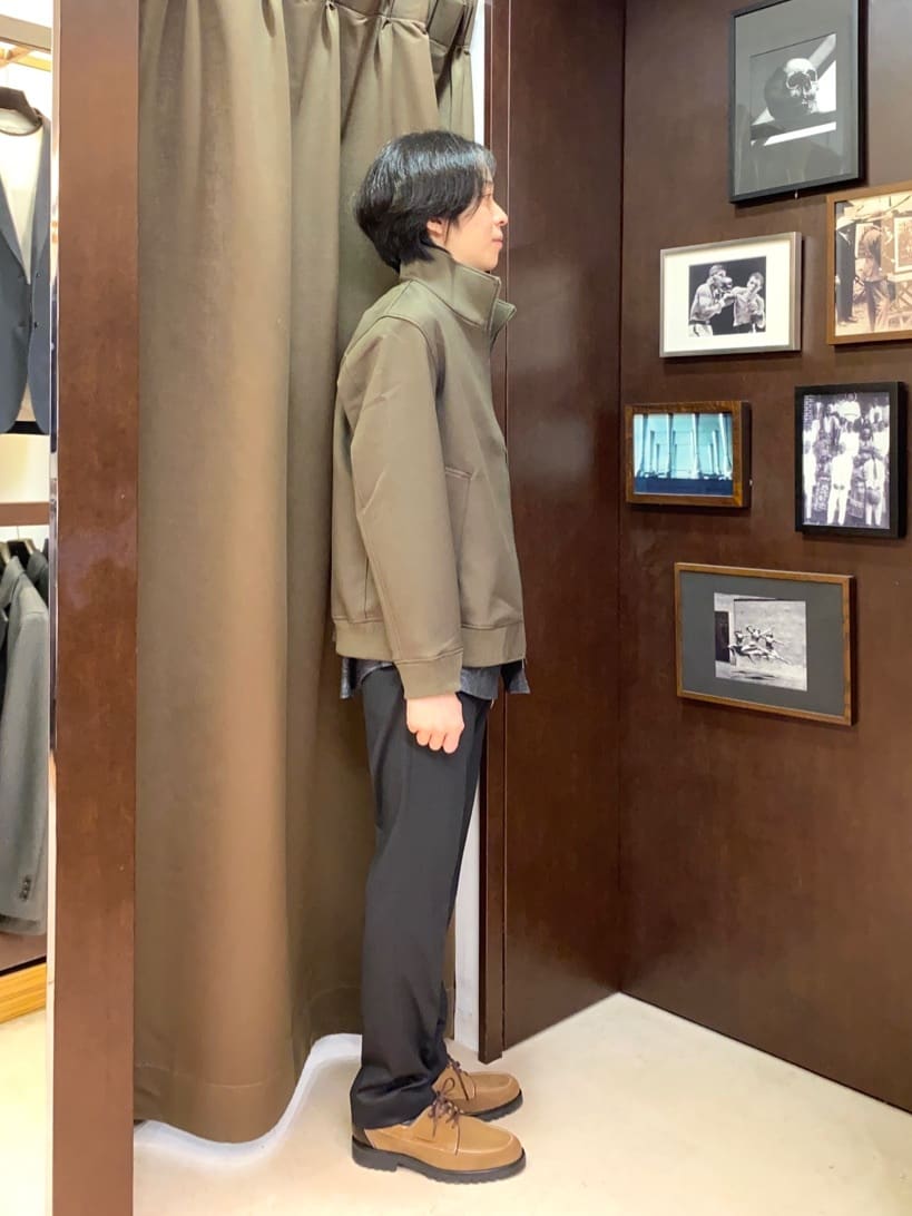 コバヤシさんの「TAKEO KIKUCHI｜【ONOFF対応】TRダブルニット ストレッチパンツ」を使ったコーディネート