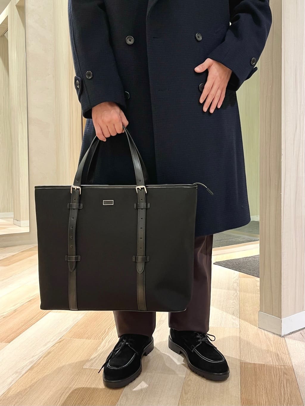 URAさんの「TAKEO KIKUCHI｜【Made in JAPAN】播州織 ストレッチ パンツ」を使ったコーディネート
