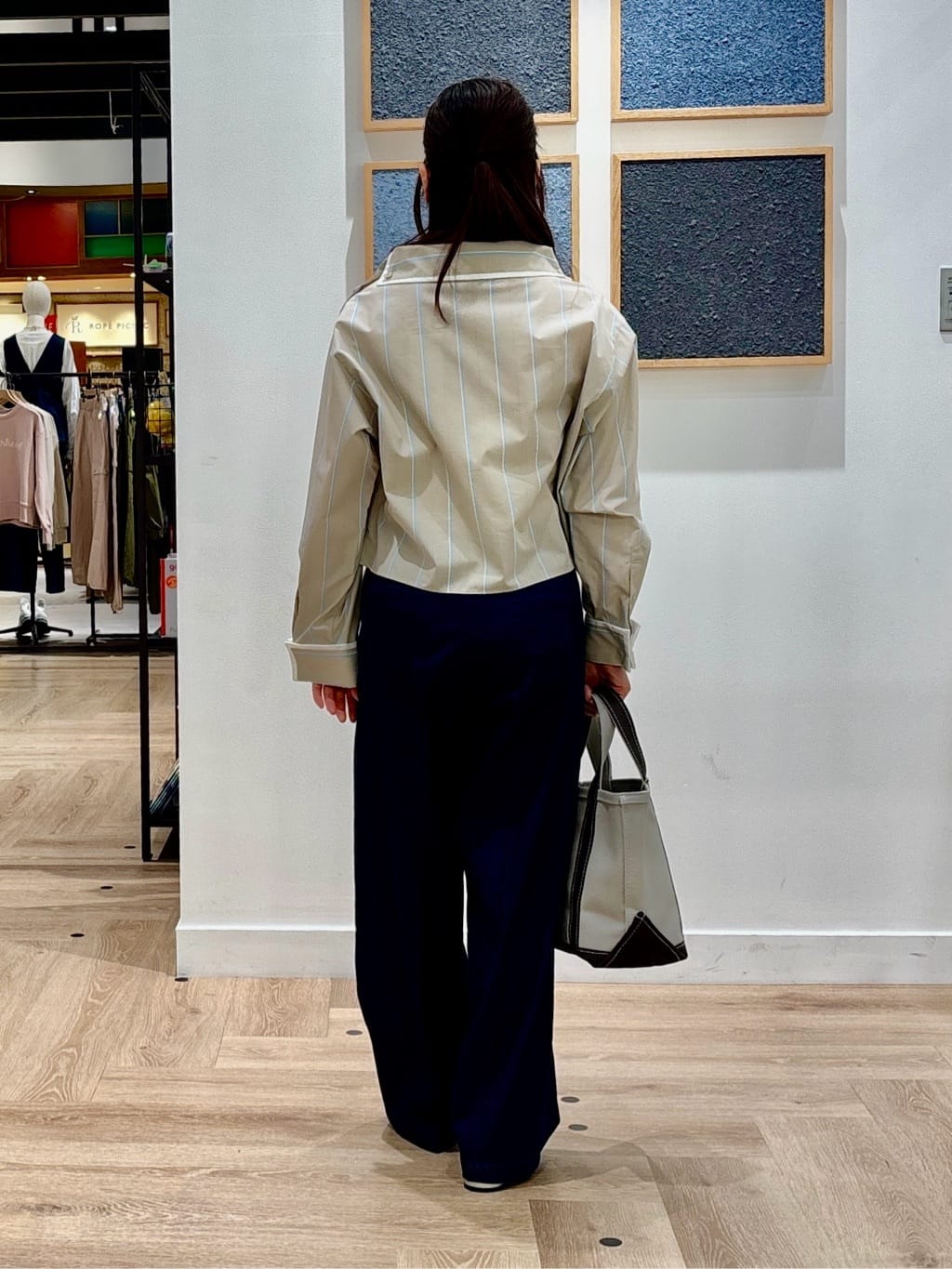 maruさんの「Dessin｜◆【洗える】ロールネックストライプブラウス（S～L）」を使ったコーディネート