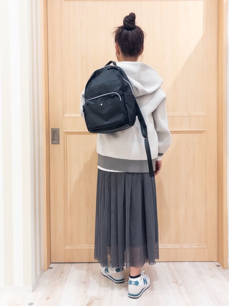 モランさんの「SHOO･LA･RUE｜◆【洗える/S-LL】選べる3柄 グラフィックスウェット」を使ったコーディネート